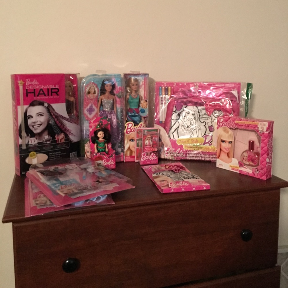 Barbie toy Lot- Great for Christmas - Picture 1 of 6